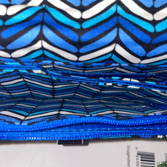 Vera Bradley | Blue Bayou Your Turn Smartphone Wristlet Blue - Picture 7 of 16